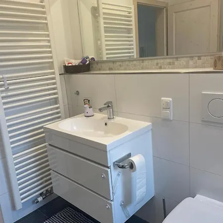 Frei 4 Apartment *